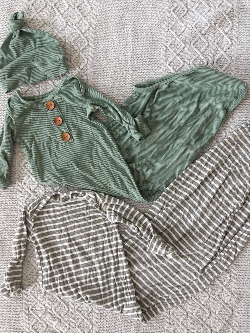 Caden Lane Gender Neutral Sleep Gown Set Sage Green Hat Gray Stripes Newborn 0-3